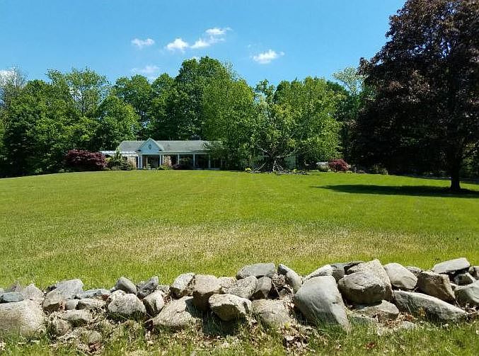 2nd image of 2 Mile Rd