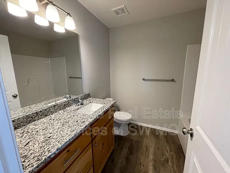 204 E Seminole St — Photo 14