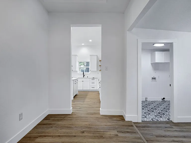 2425 Monterey St — Photo 16