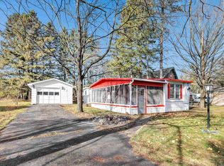 9535 Holt Park Rd, Suring, WI 54174