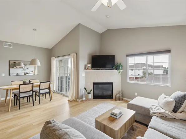 6255 Beechtree Dr Unit 5302, West Des Moines, IA 50266