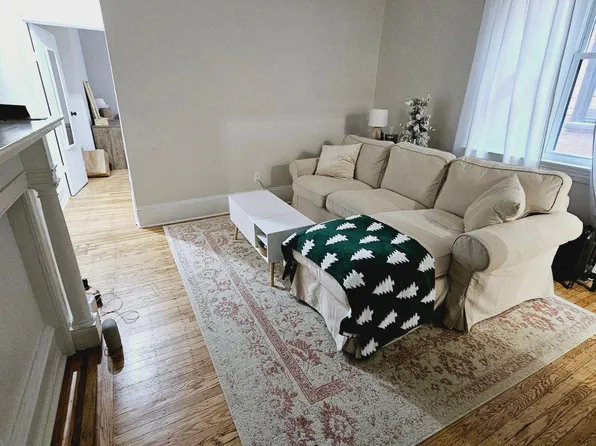 2025 Pine St APT 1R, Philadelphia, PA 19103