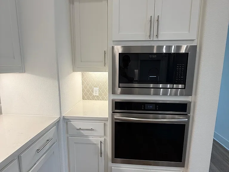 1712 Homestead Way — Photo 9