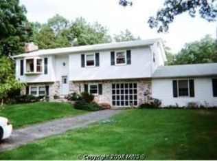 9487 Super St, Waldorf, MD 20603