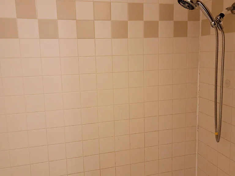 711 Royal Crest Dr — Photo 15