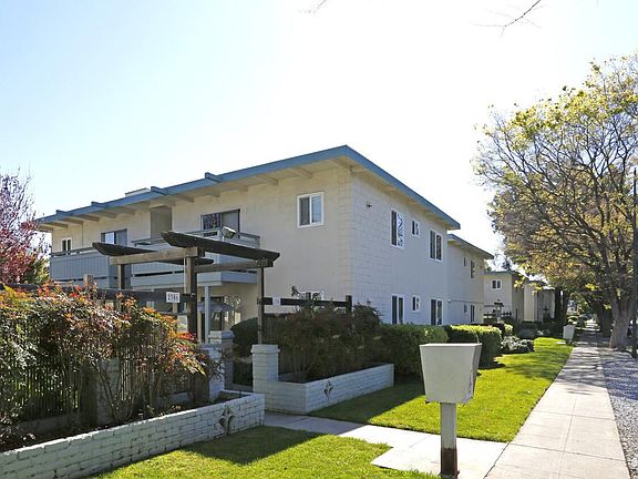 2nd image of 2308 Pauline Dr #A