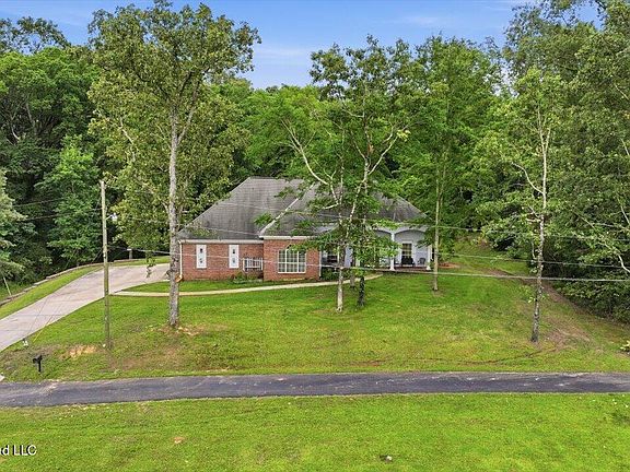 2nd image of 1521 Lake Mimosa Dr