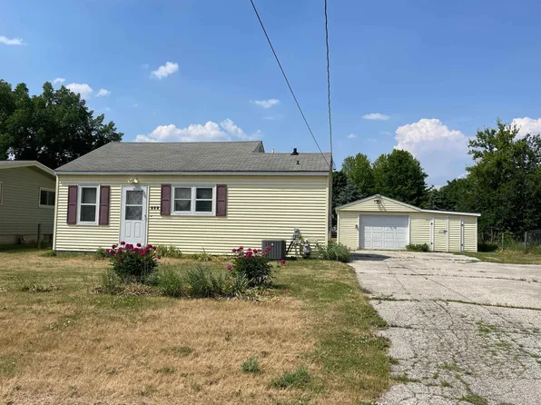 701 E End Ave, Evansdale, IA 50707