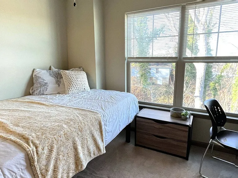 Townhome Bed 3
