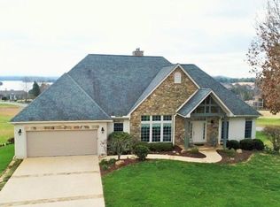 200 Goldfinch Ln, Vonore, TN 37885
