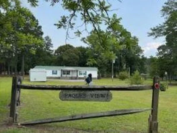 1035 Crawford Dr, Manning, SC 29102