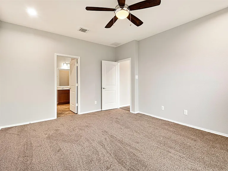 12401 Franklin D Roosevelt St — Photo 17