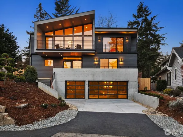 1653 105th Avenue SE, Bellevue, WA 98004