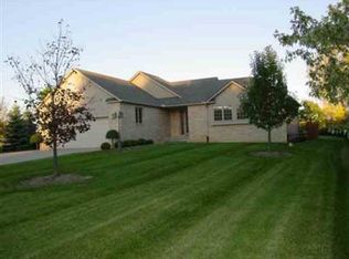 6057 S Center Rd, Grand Blanc, MI 48439