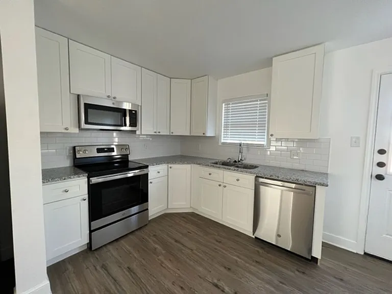 734 S Crockett Dr — Photo 8