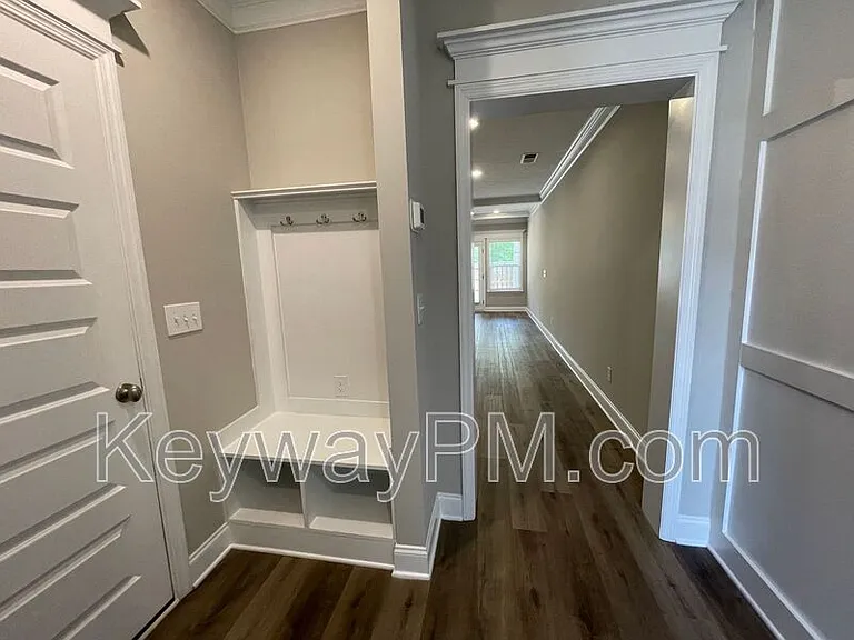4500 Chestnut Trl — Photo 5