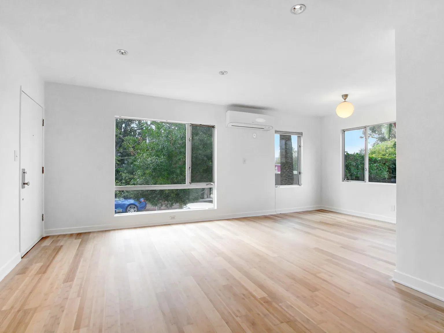 1 bed, 900 sqft, $3,450 — Photo 3