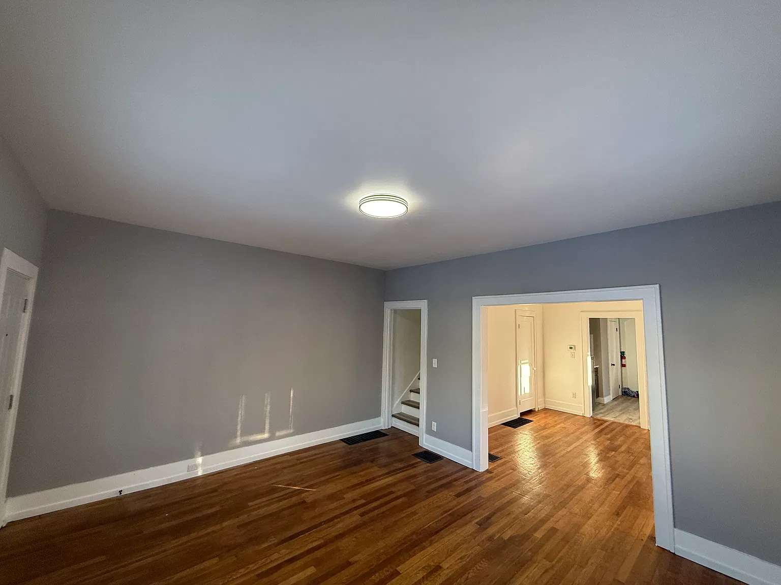 3 bed, 1.5 bath, 1100 sqft, $1,650 — Photo 2
