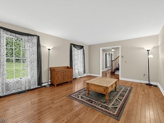 5th image of 69 Brookside Rd