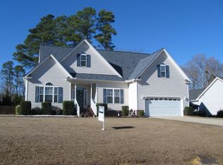 211 N Woodridge Dr, Pikeville, NC 27863