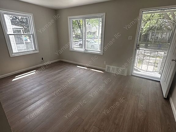 3rd image of 8300 Stout St