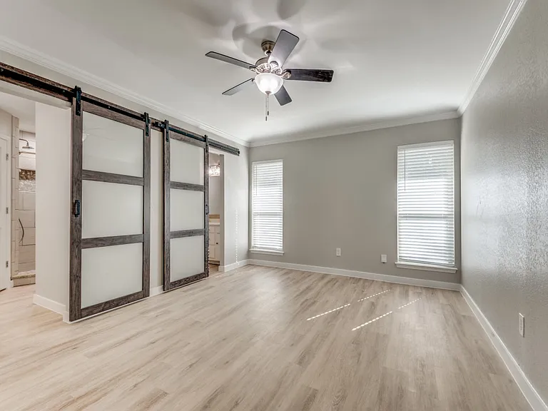 2020 Normandy Dr — Photo 15