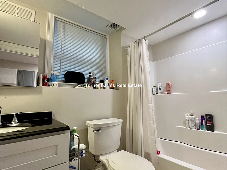 6 Fern St #R — Photo 27