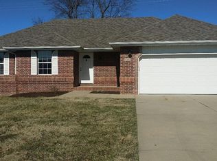 3451 W Cardinal Dr, Springfield, MO 65810