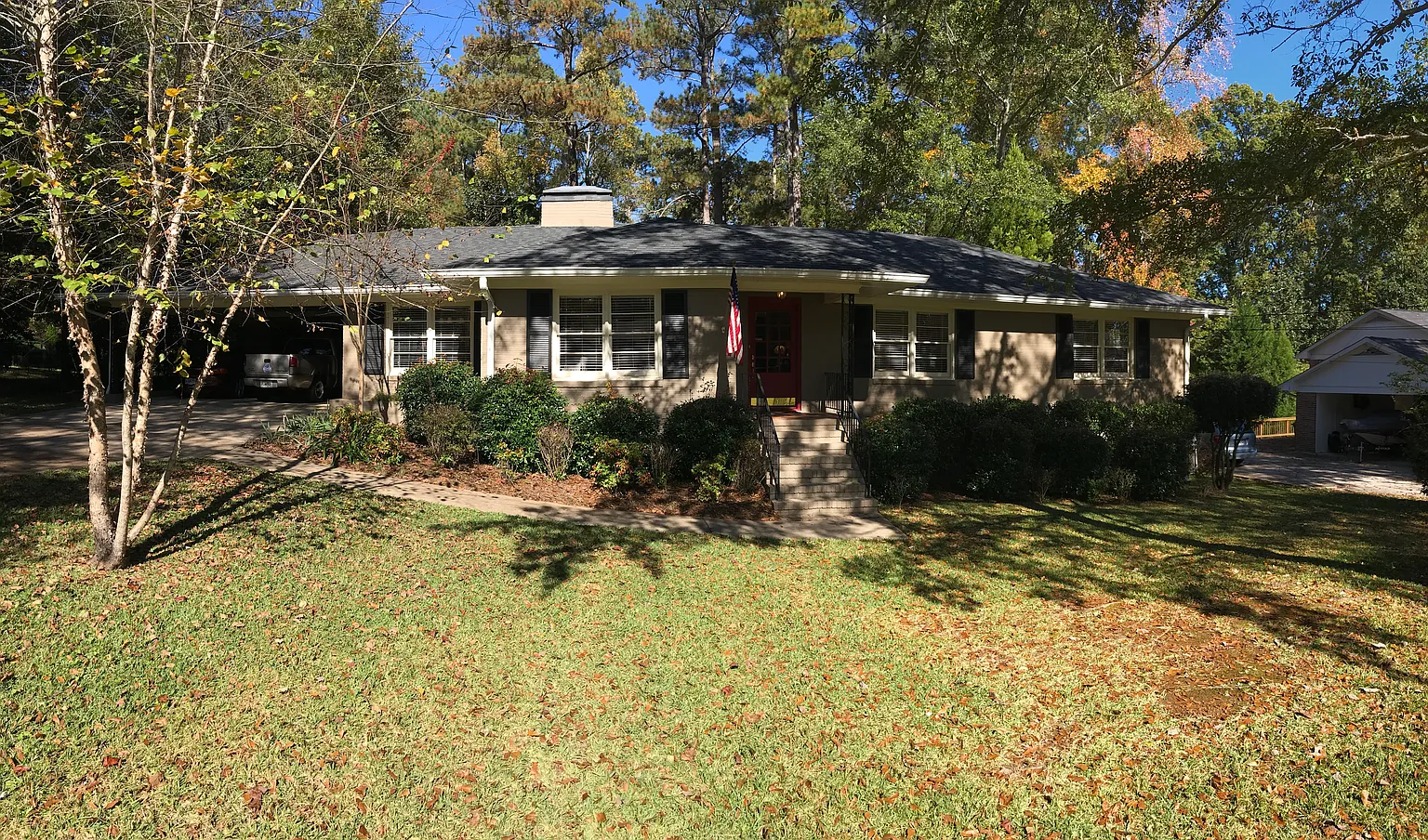 537 Pineridge Rd photo 1