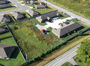 100 Crowder Ave, Gentry, AR 72734