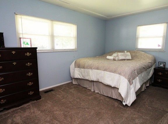 4th image of 2518 Oswego Ln