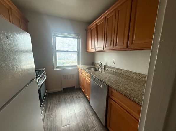 (undisclosed Address)