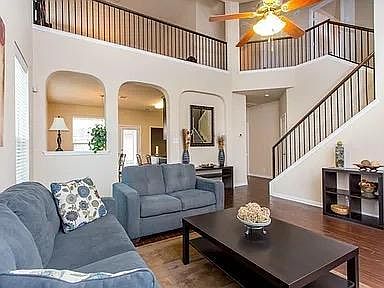 2nd image of 820 Gabriel Mills Dr