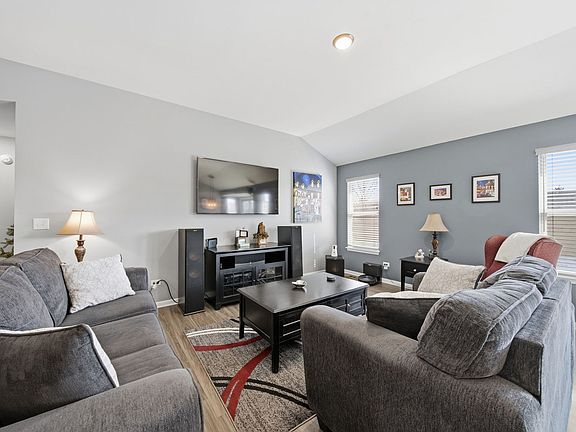 4th image of 2904 Joela Dr