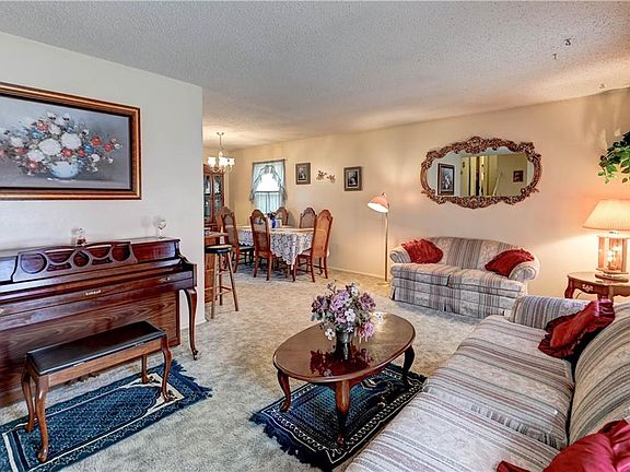 3rd image of 11804 Fuller Ave