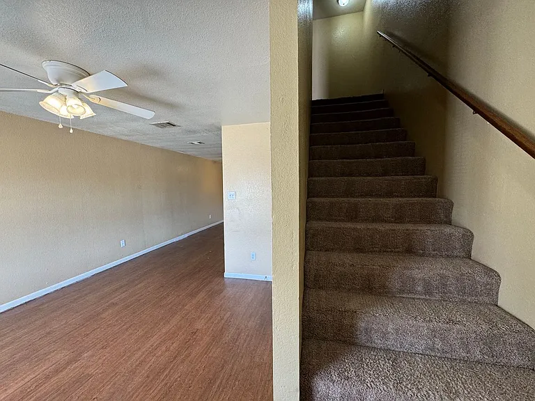 1210 Monroe Lp — Photo 33