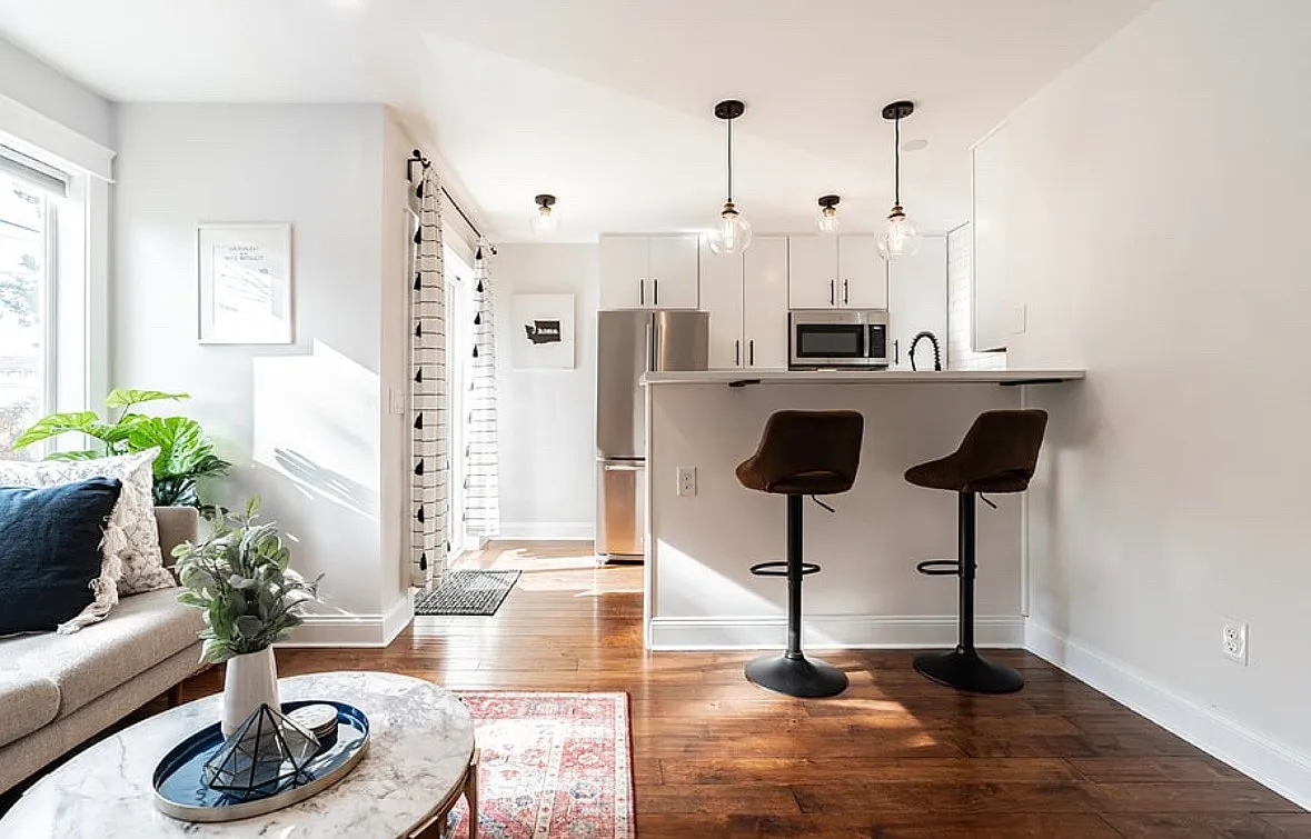 2 bed, $2,795 — Photo 1