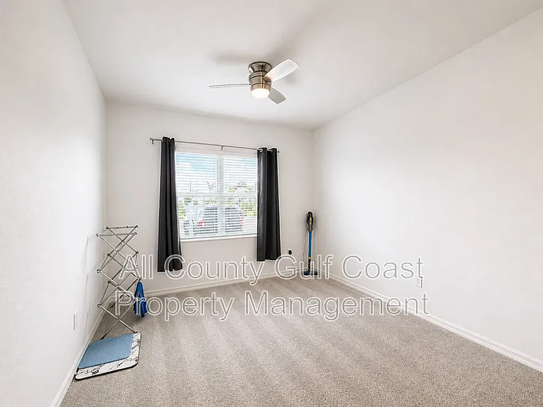 5628 Lightning Whelk Ln — Photo 7