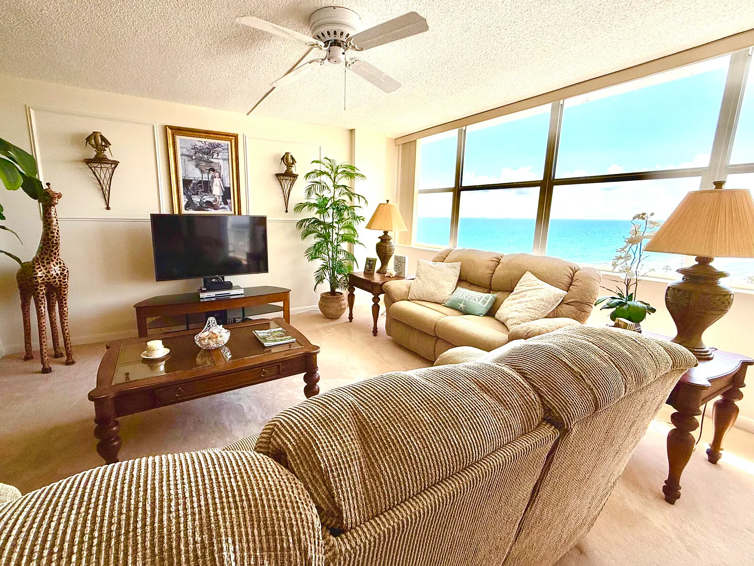 Ocean Harbor Condominium — Photo 4