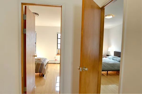 Rented by Smart City Real Estate LLC | media 21