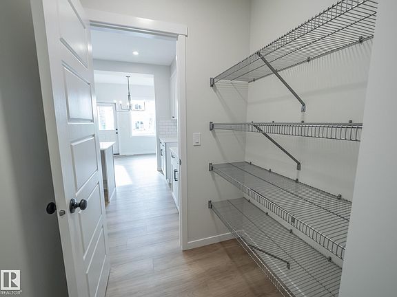5th image of 80 Nerine Cres