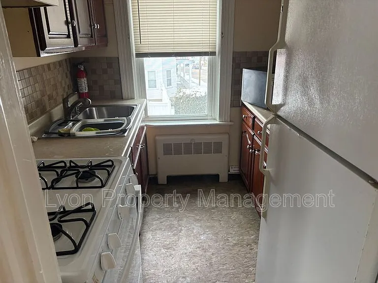 1134 Social St #1 — Photo 22