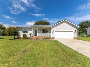 38 Larkspur Dr, Rock Spring, GA 30739