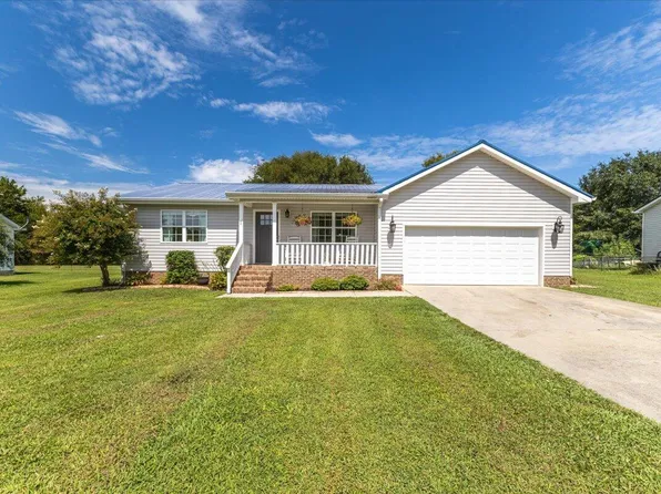 38 Larkspur Dr, Rock Spring, GA 30739