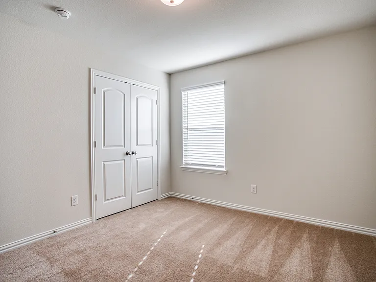 1237 Sharp St — Photo 11