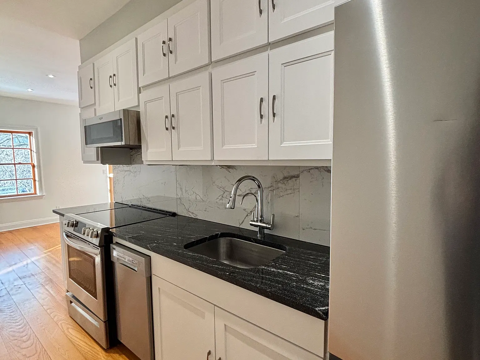 Studio, 500 sqft, $1,950 — Photo 2