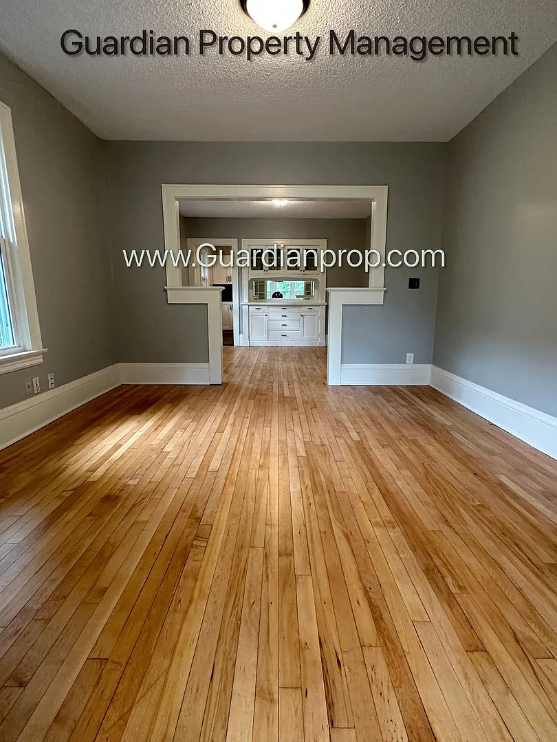 2316-2318 Harriet Avenue S — Photo 3