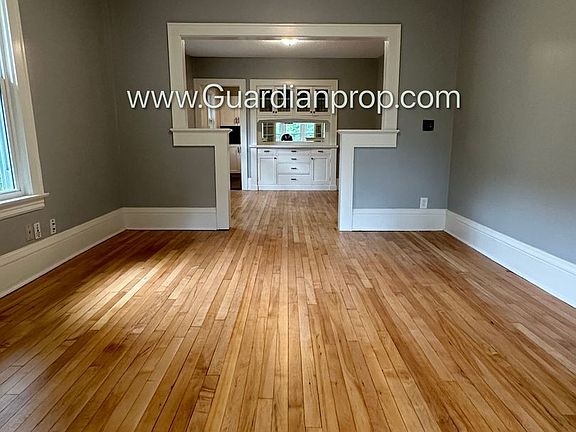 3rd image of 2316-2318 Harriet Ave S #2316