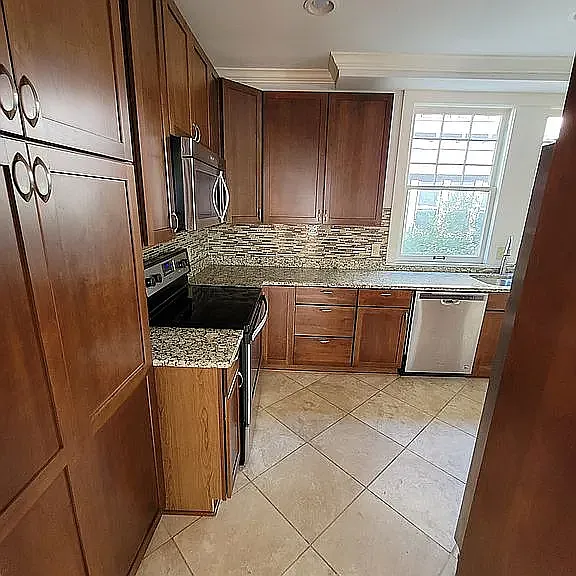 Kitchen rear entry
