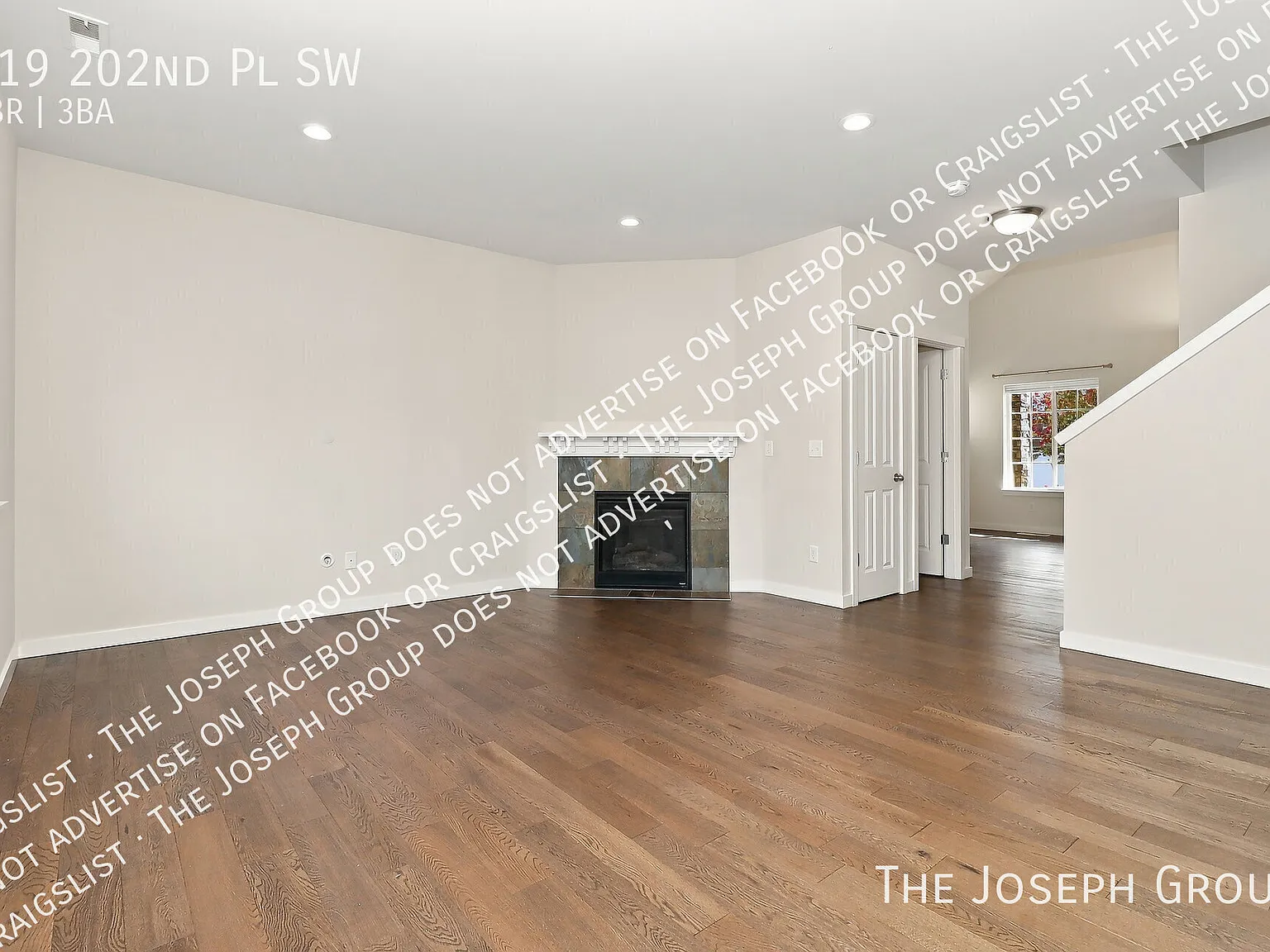 Bright & Beautiful Lynnwood 3 Bedroom Home — Photo 3
